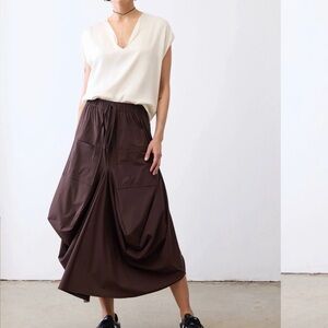 NWT, Ruti Go To Skirt